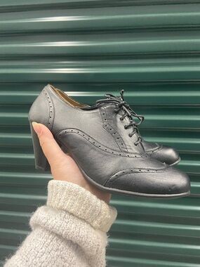 Oxford lace up heels black size 8 retro pin up academia vintage inspired